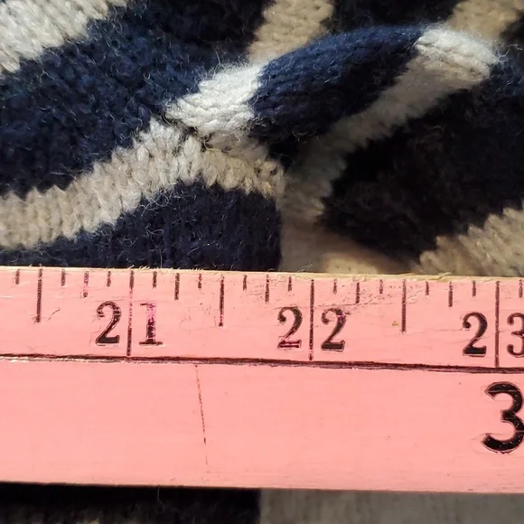 A.E. 🦅 Soft Navy blue & light grey sweater - Picture 4 of 6